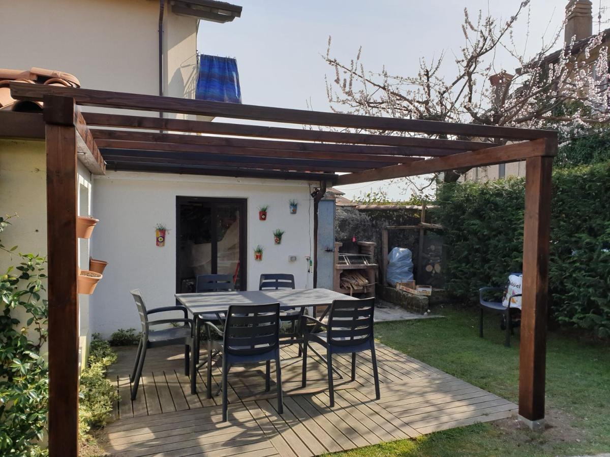 Bed and Breakfast Le Tre Arti Gavirate Zewnętrze zdjęcie